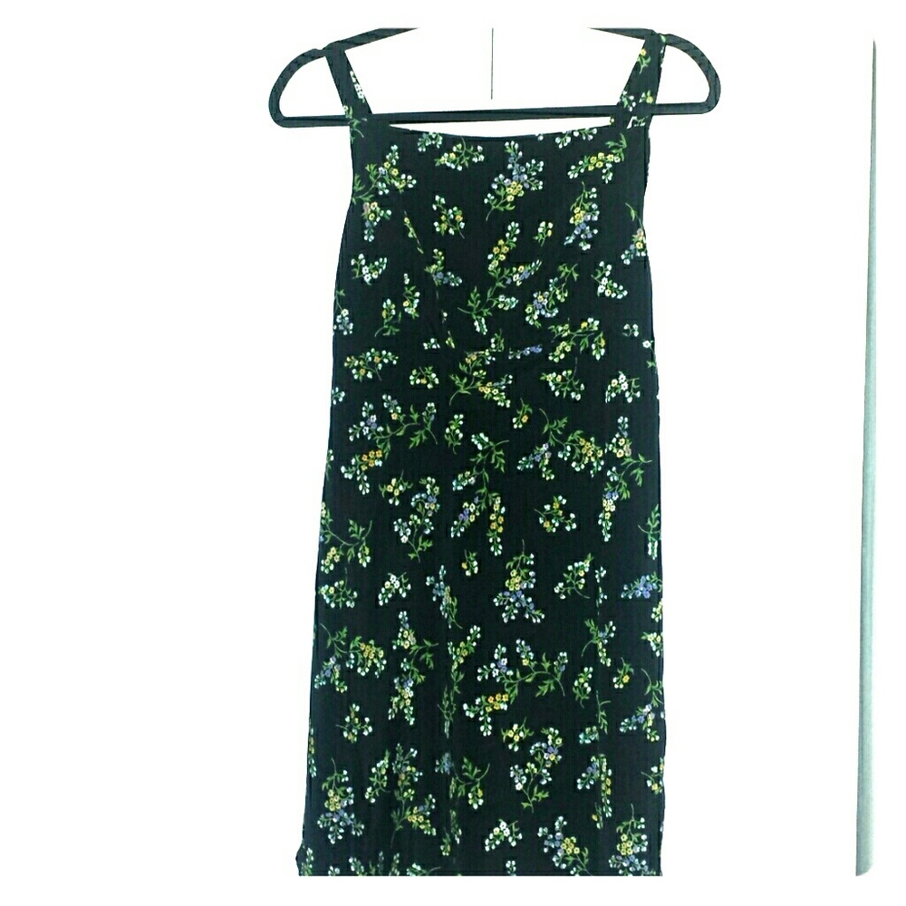 Cute Black Floral Rampage Dress w/belt